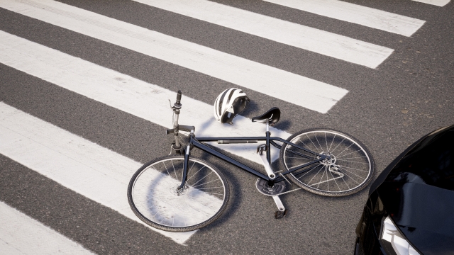 交通事故　ヘルメット